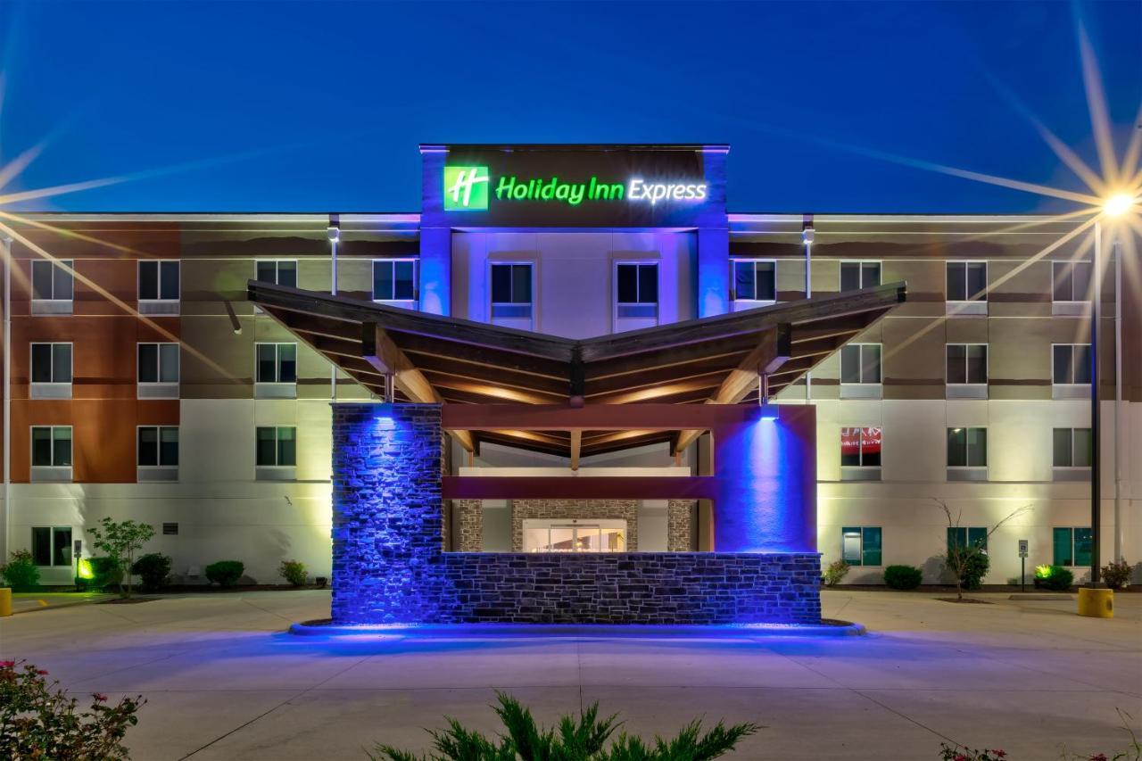 Holiday Inn Express & Suites - Effingham, An Ihg Hotel Exteriér fotografie