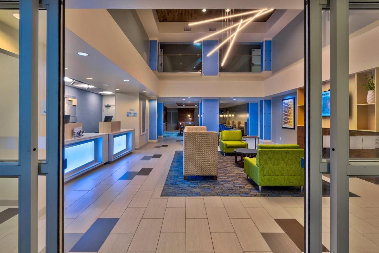 Holiday Inn Express & Suites - Effingham By Ihg Exteriér fotografie