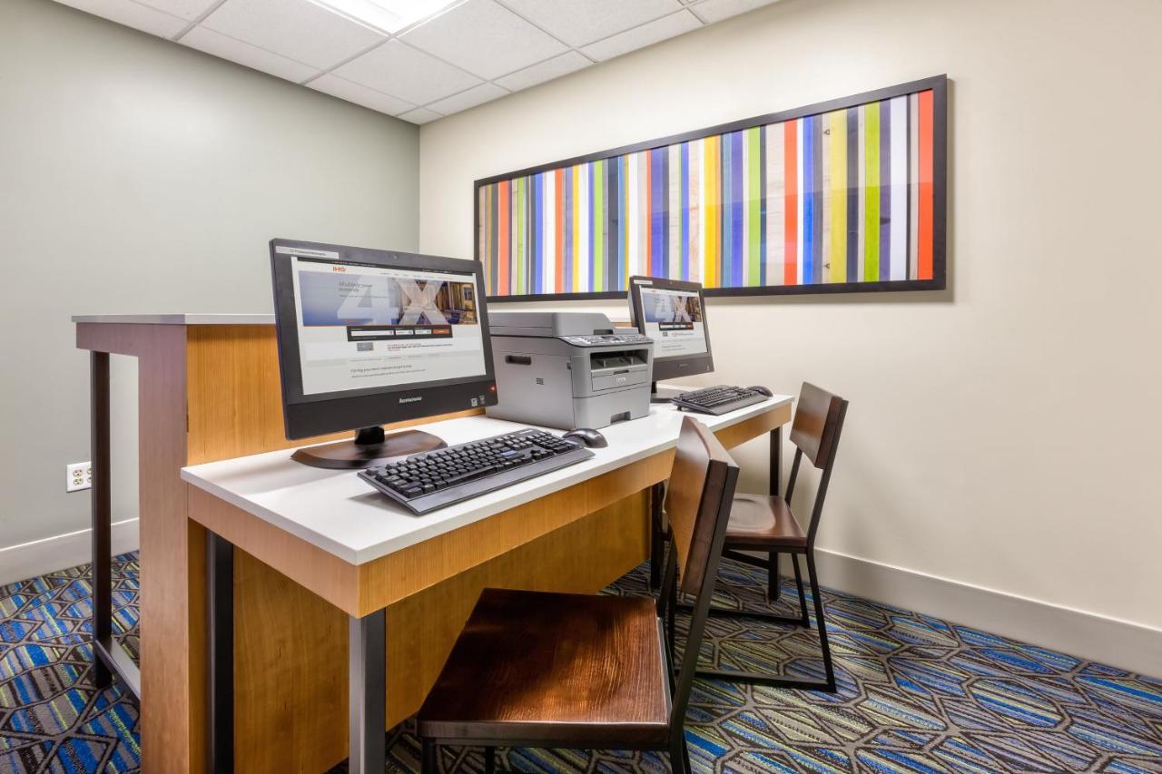 Holiday Inn Express & Suites - Effingham By Ihg Exteriér fotografie