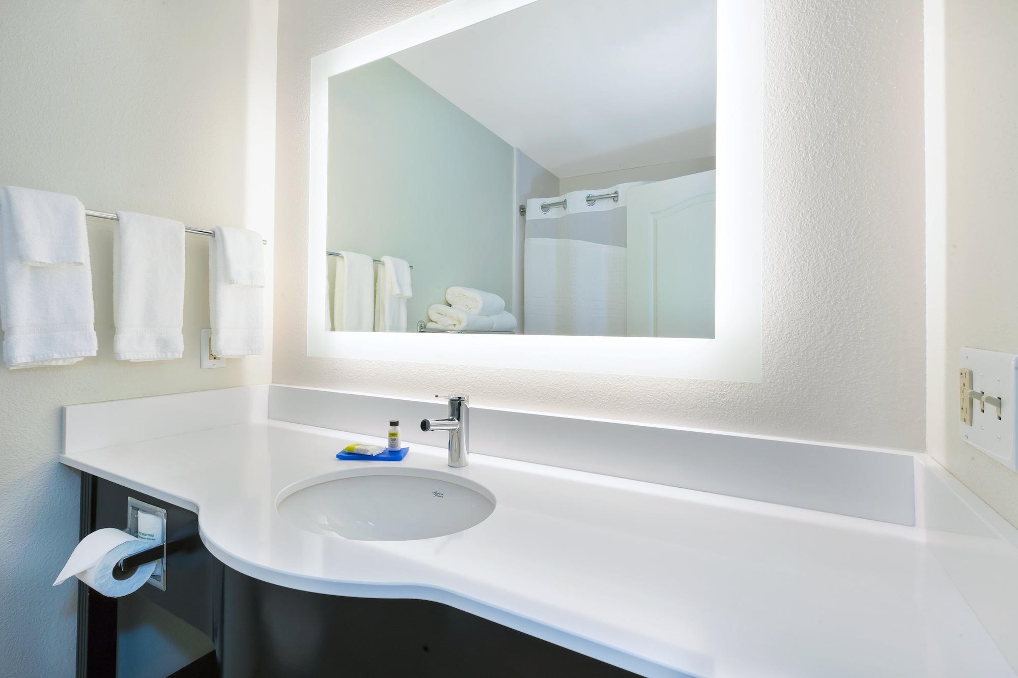 Holiday Inn Express & Suites - Effingham By Ihg Exteriér fotografie