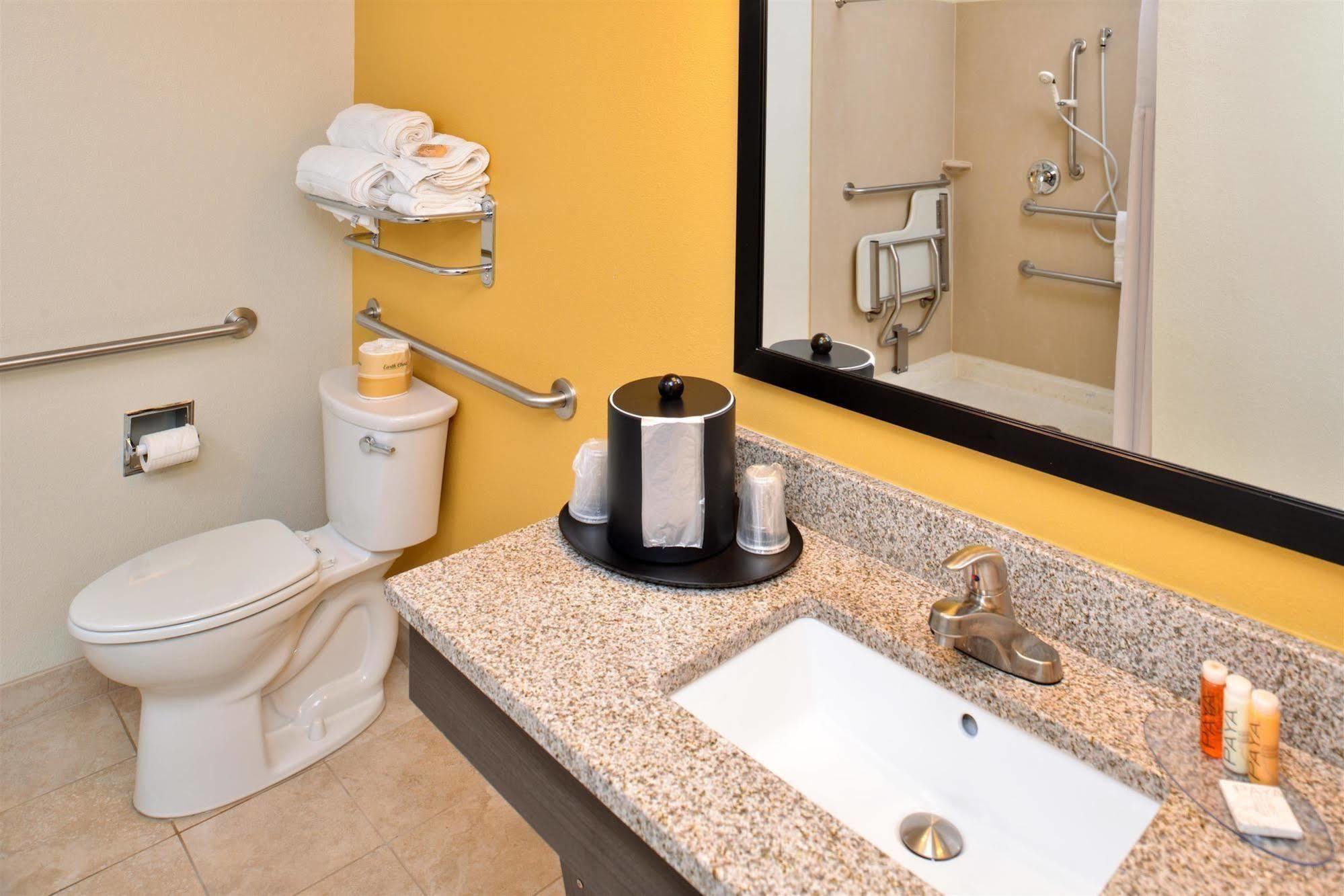 Holiday Inn Express & Suites - Effingham By Ihg Exteriér fotografie